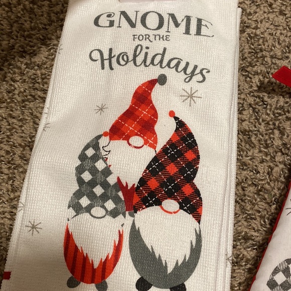 Gnome For The Holidays Kitchen Towels & Oven Mitts - Picture 2 of 7